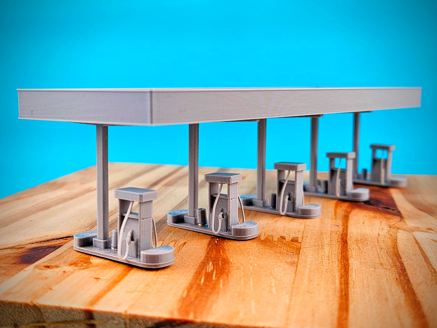 Truck Stop Pumps - Scale Building
